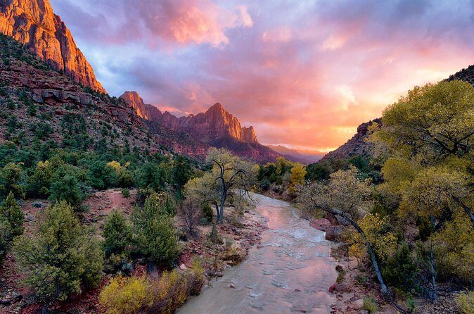 4-Day Tour in Zion, Bryce & Antelope Canyon, Las Vegas - Zion National Park: Cliffs, Footpaths, and the Slot-Canyon Vibe