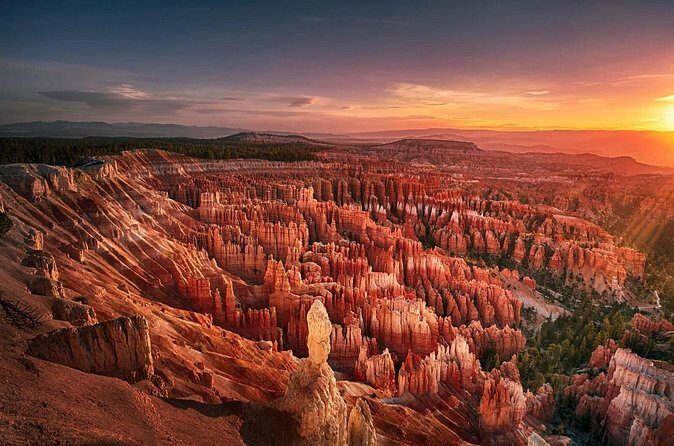 4-Day Tour in Zion, Bryce & Antelope Canyon, Las Vegas - Day 4: Las Vegas Sign Stops, Optional Extras, and the Return to California