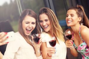 8hr Private Sonoma and Napa Wine Tour from San Francisco.XL SUV - Golden Gate Bridge at Fort Baker: Sparkling Wine Before the Vines