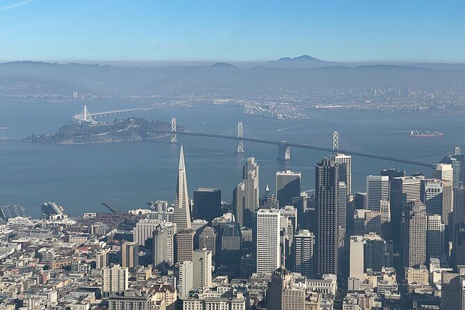 Airplane Elite San Francisco Flight Tour - Golden Gate, Crissy Field, and a shoreline you can almost read