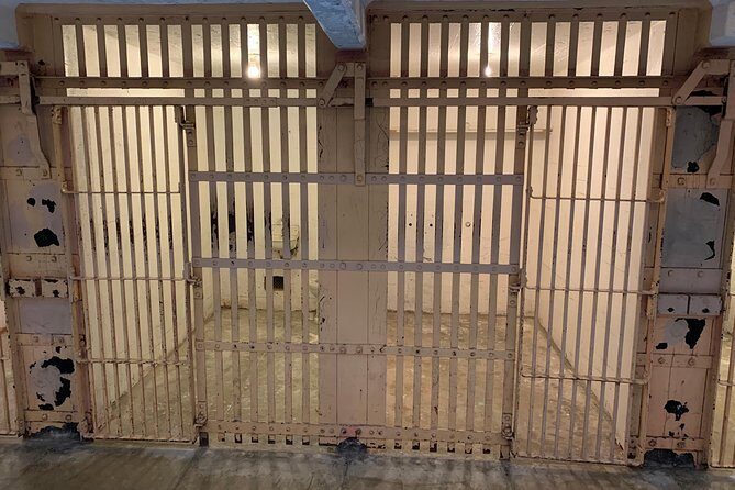 Alcatraz Visit with Night Option and SF Bay Cruise - Exploring the Island Like a Pro: Hills, Steps, Flies, and Comfort