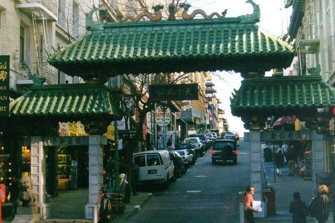 Chinatown Walking Tour: Food, History & Flavor - Entering at the Dragon Gate: How the Tour Sets the Story