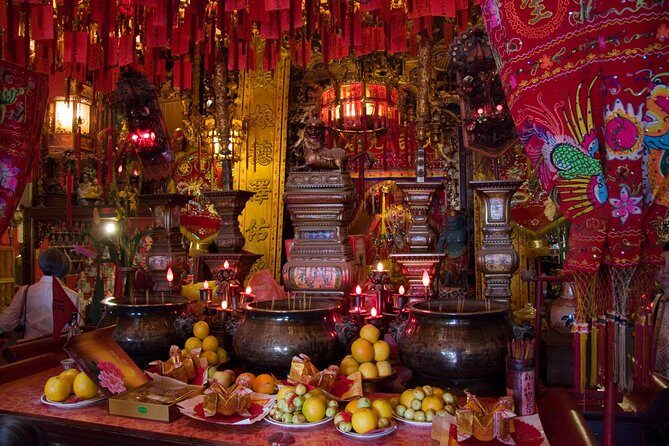 Chinatown Walking Tour: Food, History & Flavor - The 3-Hour Walk: Pace, Hills, and Small-Group Comfort