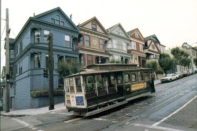 Fisherman's Wharf Self-Guided Walking Tour and Hunt - Stop-by-stop: USS Pampanito and the cable car turnaround