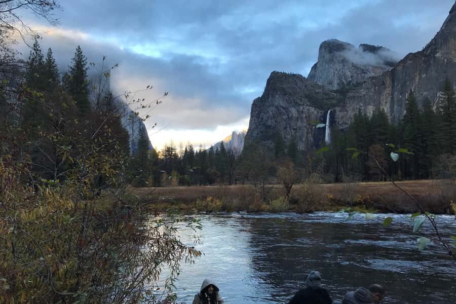 From SF: Yosemite Day Trip with Giant Sequoias Hike & Pickup - The Free Time Window: Where You Eat Shapes Your Day