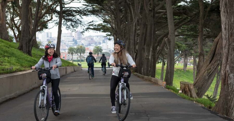 San Francisco: 1 Day Self Guided Bike Rental - Entering San Francisco on two wheels instead of on a schedule