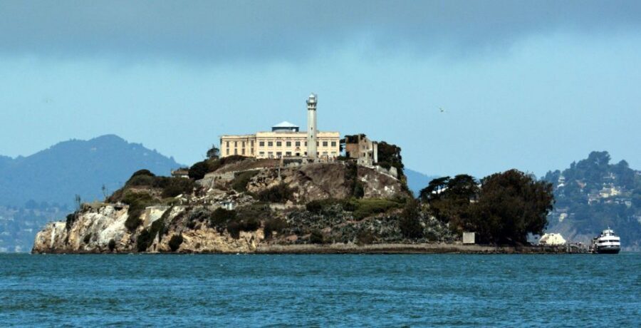 San Francisco: Alcatraz and Golden Gate Bay Cruise - A tight 3-hour plan that hits San Francisco’s hardest-to-miss icons
