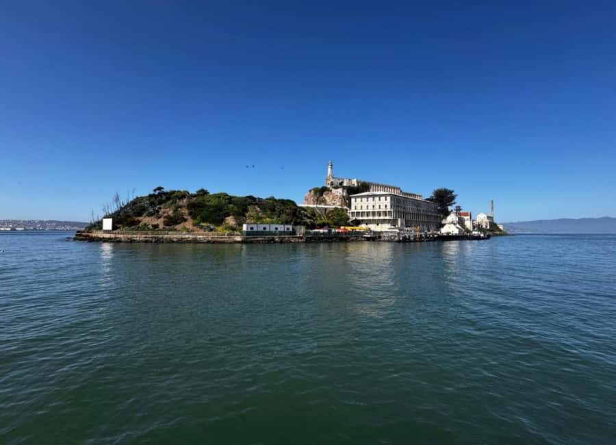 San Francisco: Alcatraz Ticket, Ferry, & Self-Guided App - Ferry to Alcatraz from Pier 33: the start that matters