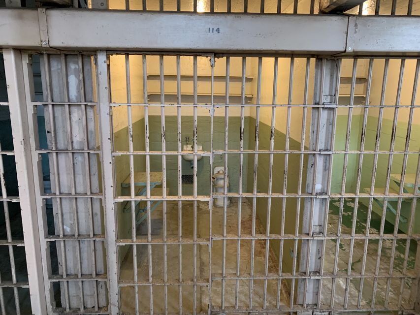 San Francisco: Alcatraz with San Francisco Bay Cruise - Island reality check: weather, wind, and the fly factor