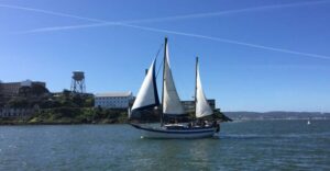 San Francisco: Bay Sailing Tour with Drinks - What “under sail” feels like on the Privateer