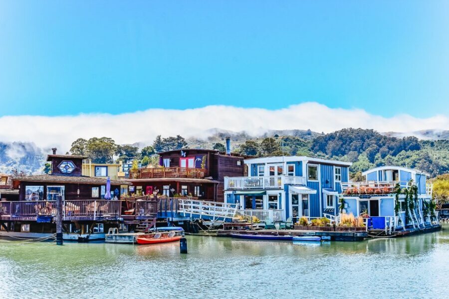 San Francisco: Bay Sailing Tour with Drinks - Weather reality check: what to wear so the sail stays fun