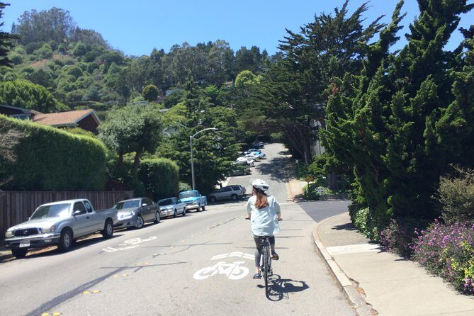 San Francisco Bike Rental For the Golden Gate Bridge - Crossing the Golden Gate: how to handle wind, traffic, and the viewpoints