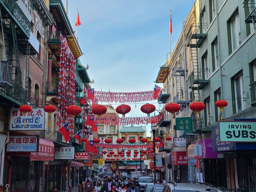 San Francisco: Chinatown Culinary Walking Tour - Fortune Cookies and Handmade Craft: The Stop That Feels Like a Show