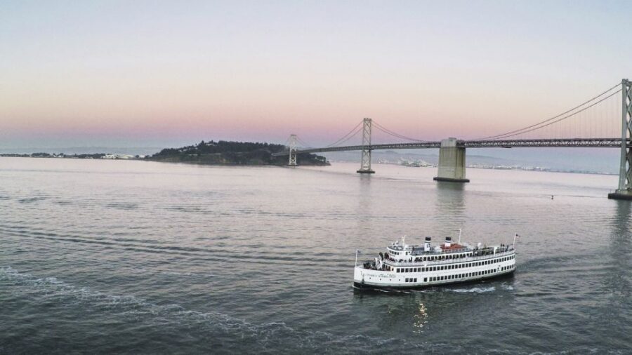 San Francisco: City Cruises Premier Brunch or Dinner Cruise - Brunch vs Dinner: What Changes During the 2.5 Hours