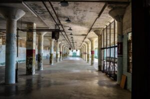 San Francisco: City Highlights Tour with Alcatraz Ferry - Hotel pickup and the open-sided van: views without the boxed-in feeling