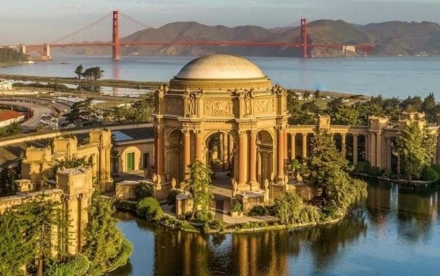 San Francisco : Downtown Private Walking Tour With A Guide - North Beach Italian culture: San Francisco’s old-world edge