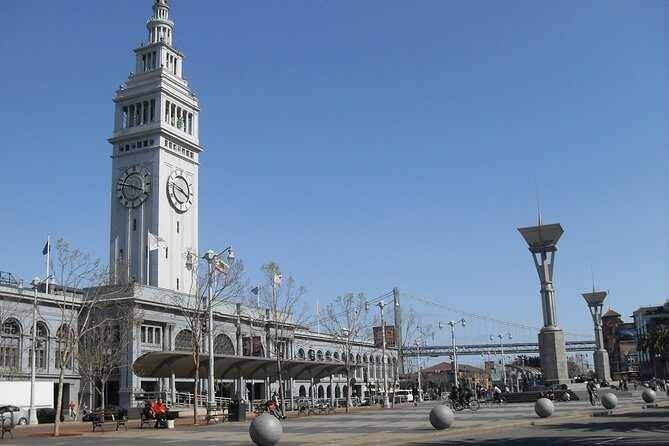 San Francisco E-Bike Tour: City Highlights - Clarion Alley and the Mission: street art with purpose