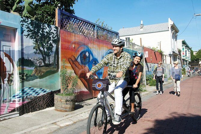San Francisco E-Bike Tour: City Highlights - Mission Dolores Park: skyline views and a breather