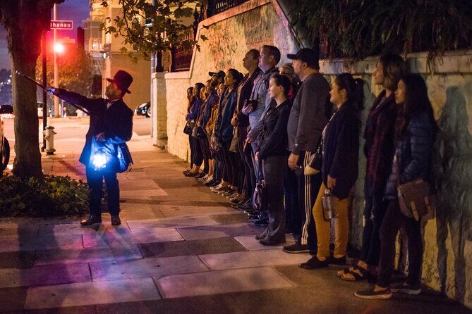 San Francisco Ghost Hunt Walking Tour - The main “stops”: outdoor storytelling moments that don’t require entering buildings