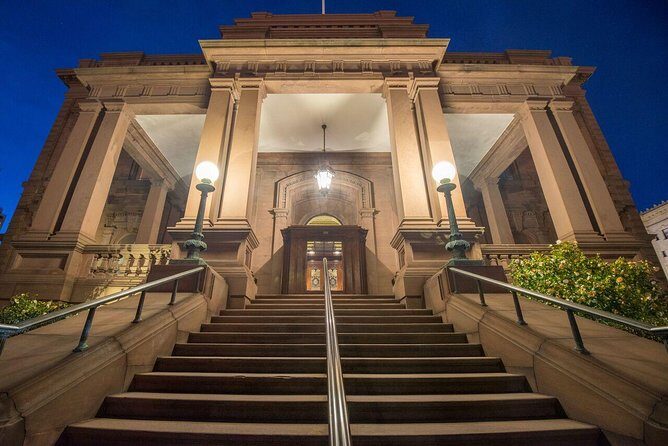 San Francisco Ghost Tours: Gold and Ghouls Tour - Union Square Start, Sir Francis Drake Finish: How the Night Unfolds