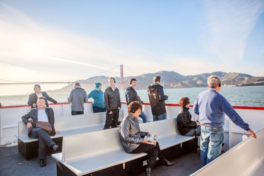 San Francisco: Golden Gate Bay Cruise (1-hour) - Alcatraz Island pass-by: close enough to feel the story