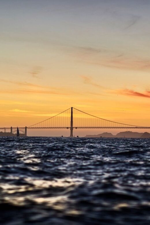 San Francisco: Golden Gate Bridge and Bay Sunset Cruise - Pier 39 at Dusk: The Easy Start to a 90-Minute Sunset