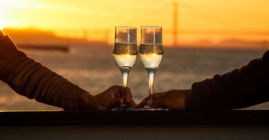 San Francisco: Golden Gate Bridge and Bay Sunset Cruise - Alcatraz, Angel Island, and the Sausalito–Tiburon View Line