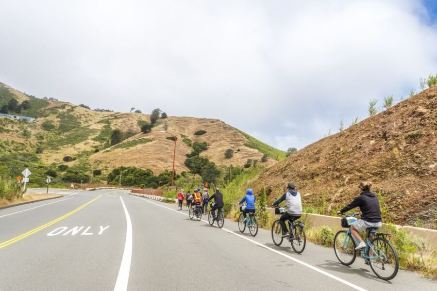 San Francisco: Golden Gate Bridge and Sausalito Cycling Tour - Warming Hut break: the part that keeps the ride fun