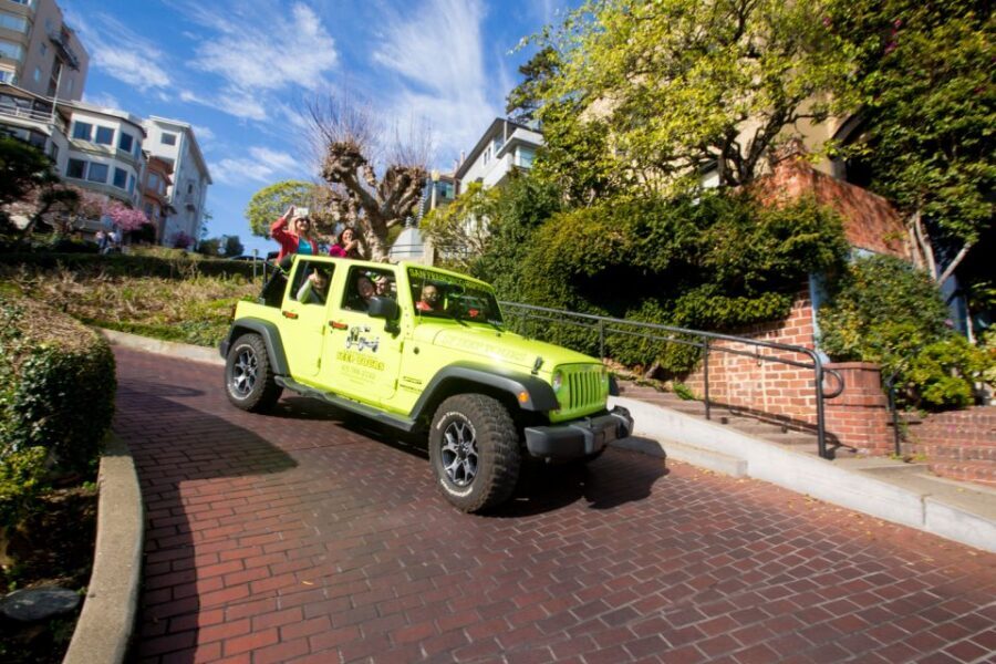 San Francisco: Private City Highlights Tour in a Jeep - Golden Gate Park, Castro, Mission, and the Painted Ladies (Only on the 3-Hour Route)