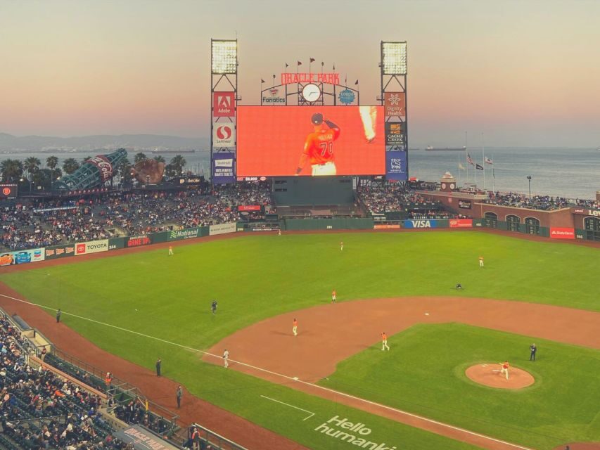 San Francisco: San Francisco Giants Baseball Game Ticket - Oracle Park’s setting: where the Bay becomes part of the game