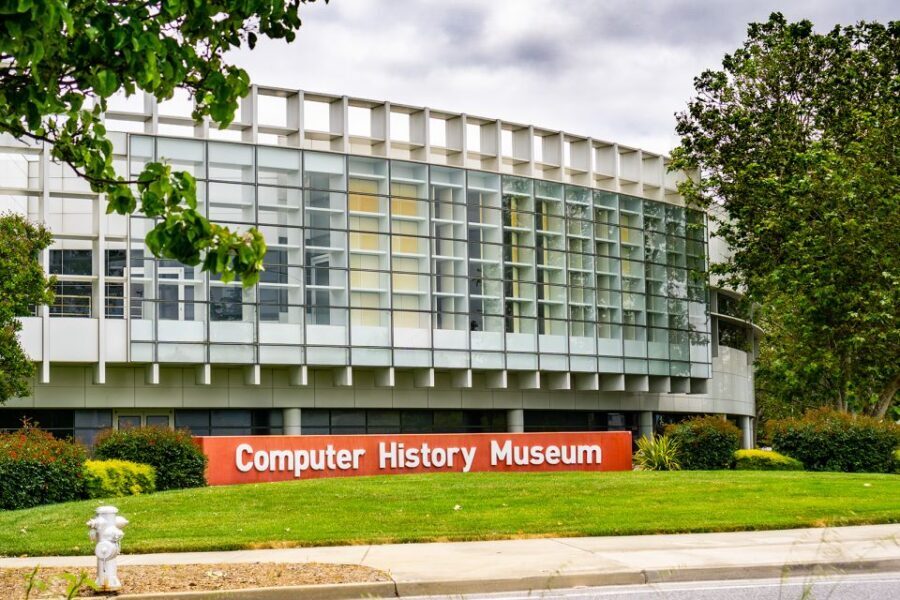 San Francisco: Silicon Valley Private Tour with Hotel Pickup - Googleplex: seeing modern innovation and taking a planned break