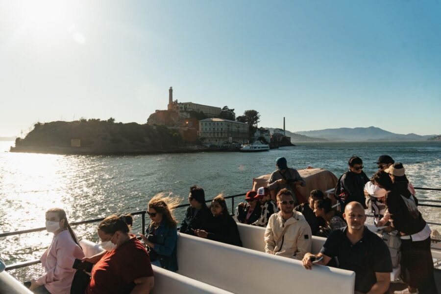 San Francisco: Skip-the-Line 1-Hour Bay Cruise by Boat - Boarding at Pier 39: fast entry with skip-the-line access