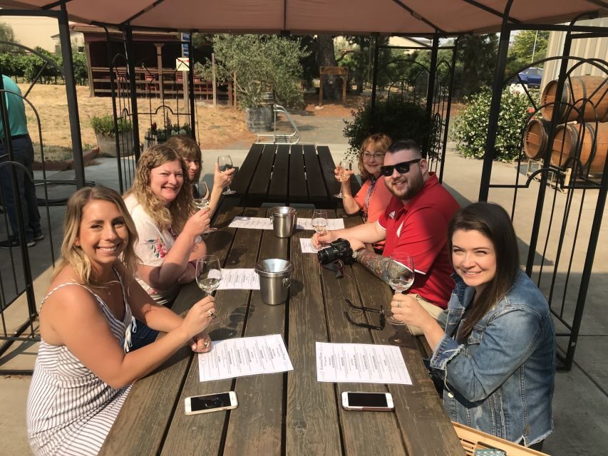 San Francisco: Sonoma Wine Country Tour with Tastings - Golden Gate Bridge photos and the Sausalito pause that breaks up the day