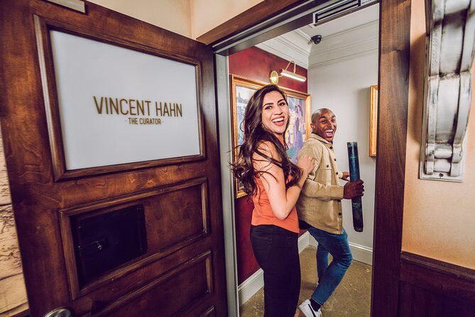 The Escape Game San Francisco: Epic 60-Minute Adventures Downtown - Entering the room: locked doors, help from a guide, and exit options