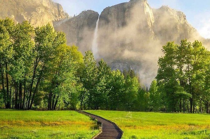 Yosemite National Park & Giant Sequoias 2-Day Semi-Guided Tour - Entering Yosemite via Big Oak Flat Road: the smoothest first approach